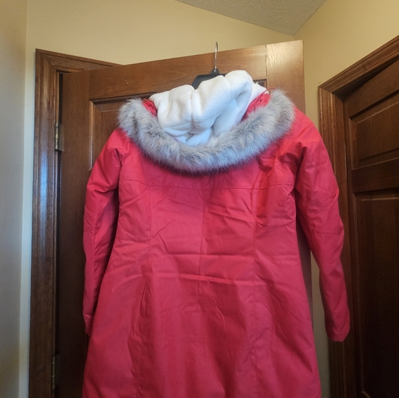 Coat - Picture 8 of 10